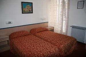 Sumratin Hotel