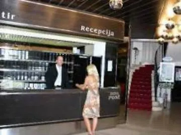 Hotel Sumratin 2*
